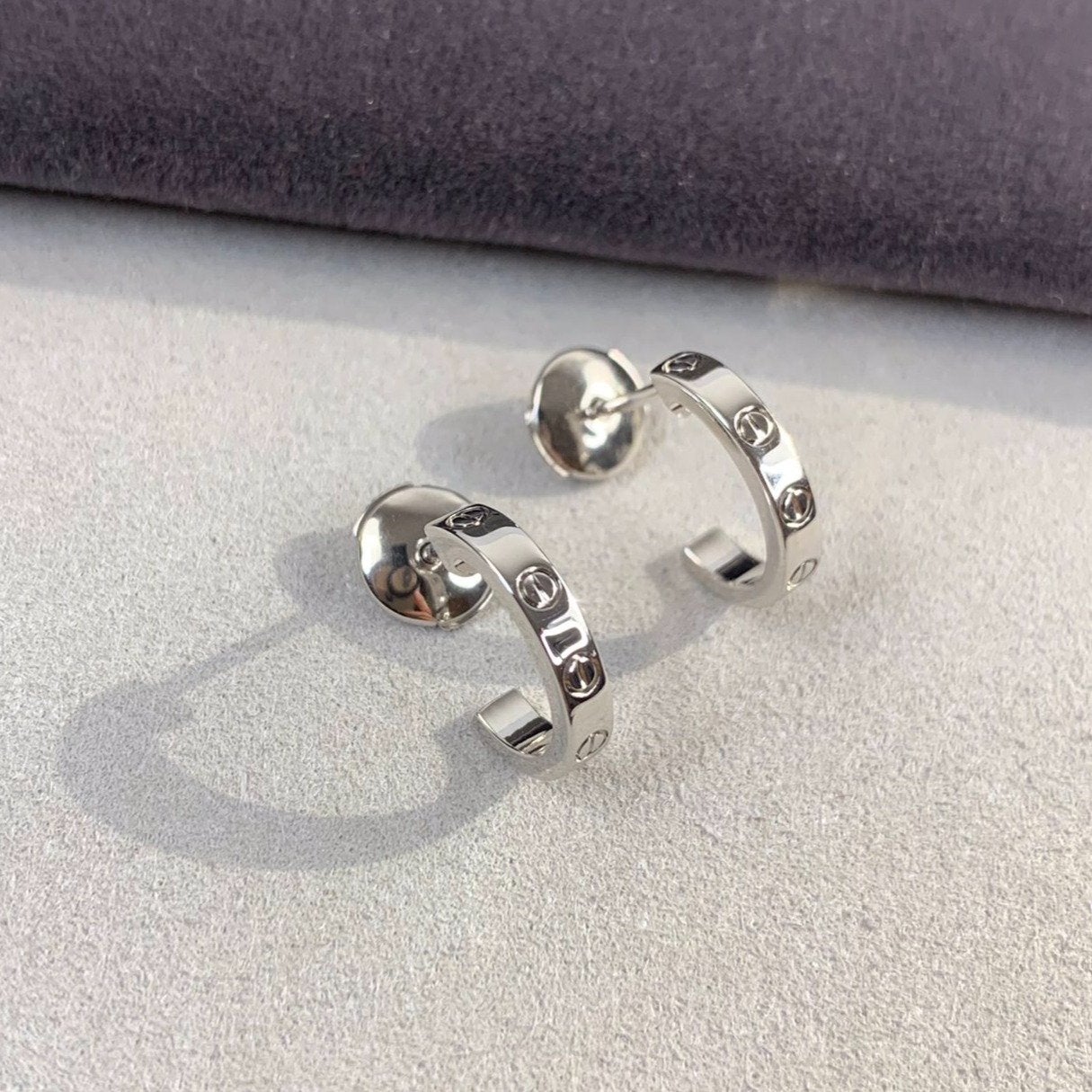 [⭐JeweliWhal]LOVE EARRINGS 2.65MM SILVER