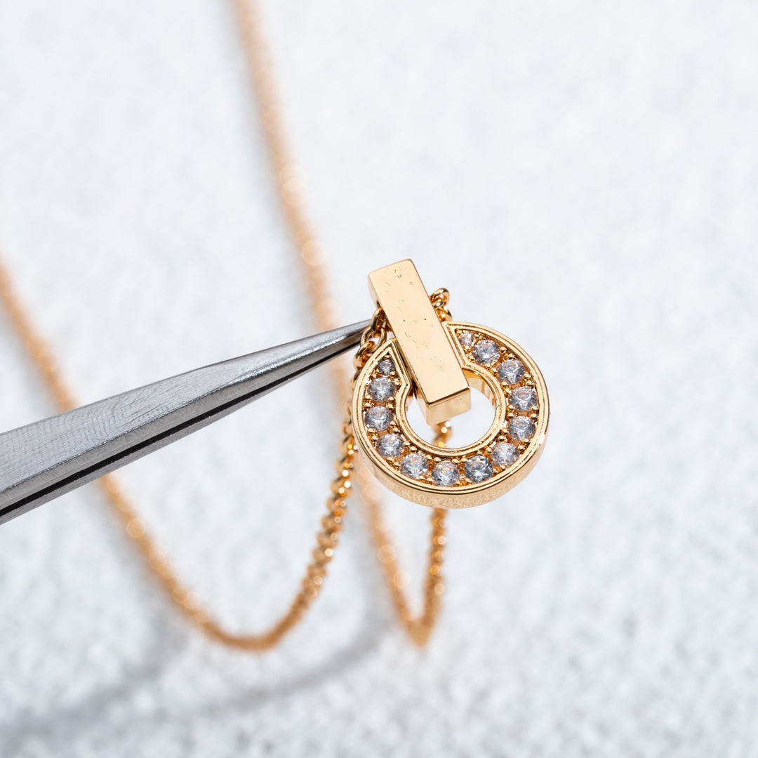 [⭐JeweliWhal]GARI NECKLACE PINK GOLD DIAMOND