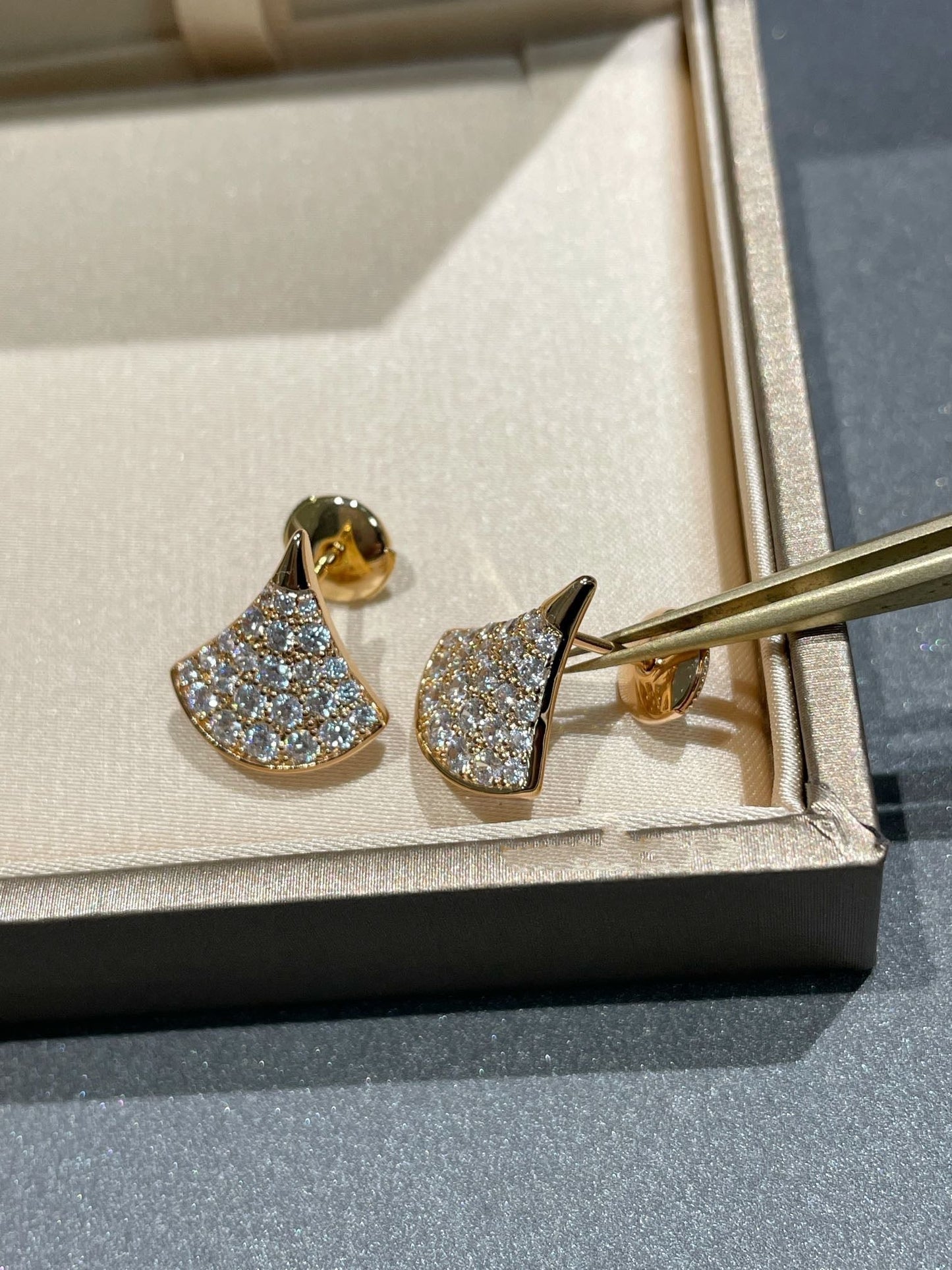 [⭐JeweliWhal]DREAM STUD EARRINGS DIAMOND