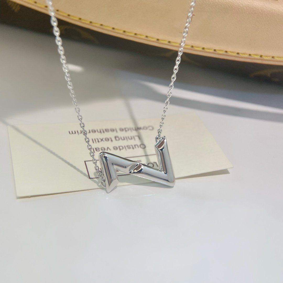 [⭐JeweliWhal]VOLTE UPSIDE DOWN NECKLACE