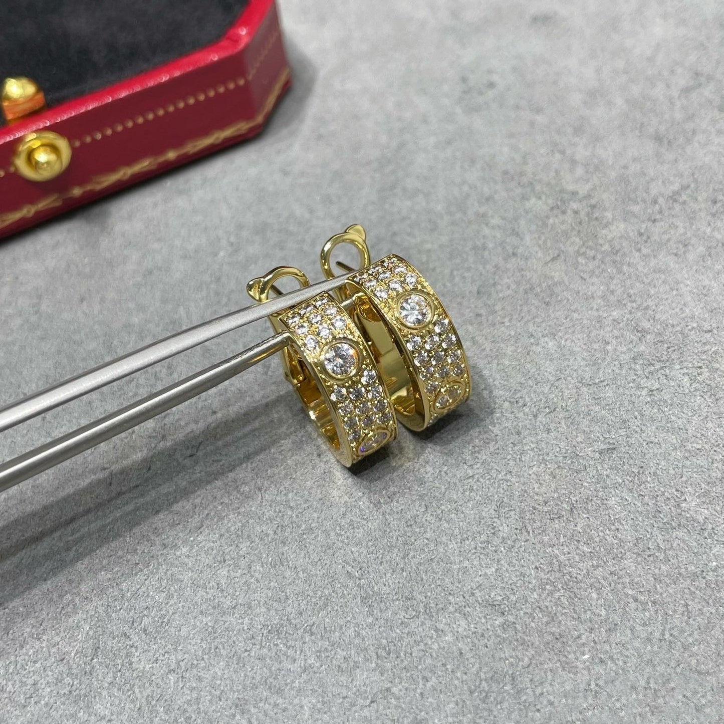 [⭐JeweliWhal]LOVE 5.5MM DIAMOND PAVED EARRINGS