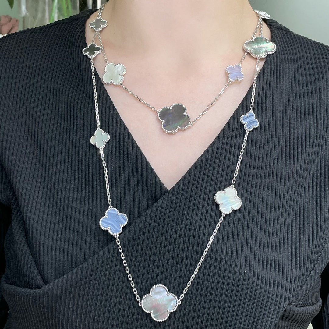 [⭐JeweliWhal]CLOVER 16 MOTIF CHALCEDONY MOP SILVER NECKLACE