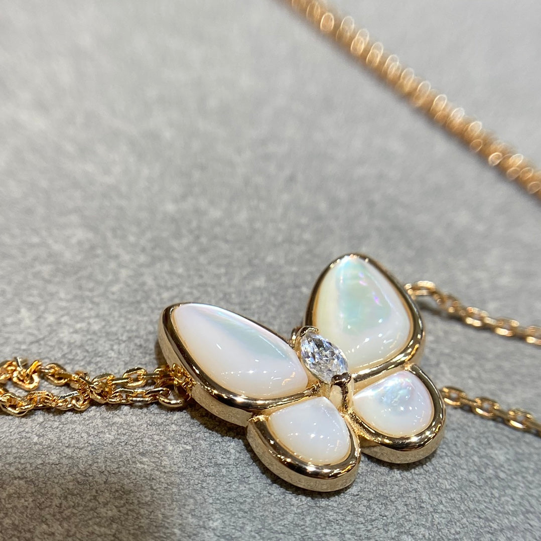 [⭐JeweliWhal]BUTTERFLY MOP DIAMOND NECKLACE