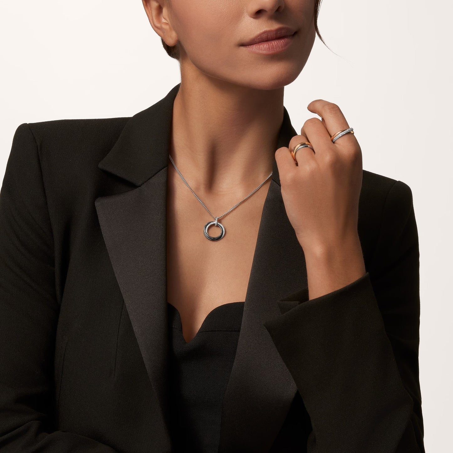 [⭐JeweliWhal]TRINITY CERAMIC NECKLACE