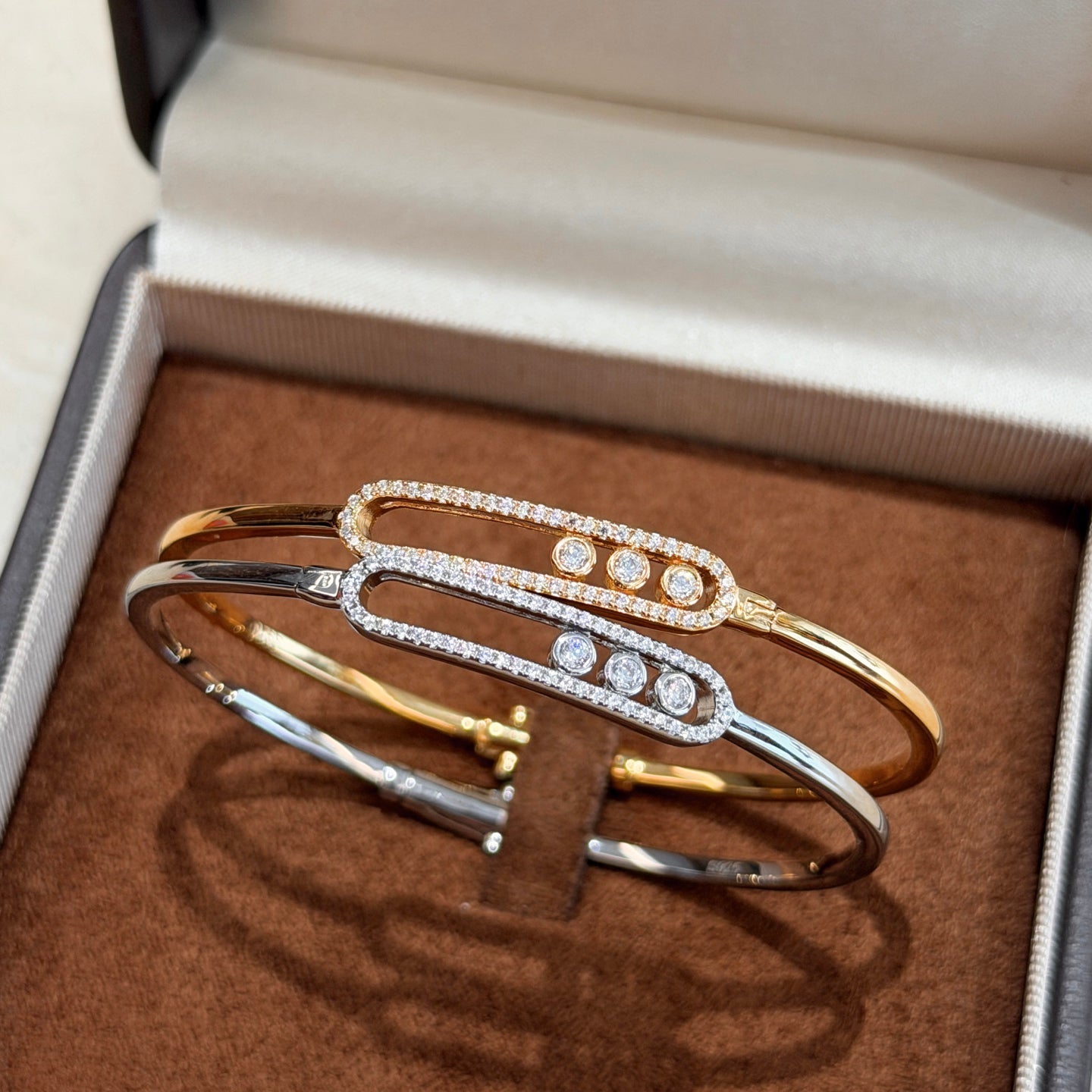 [⭐JeweliWhal]Move Pavé Diamond Bangle Bracelet M