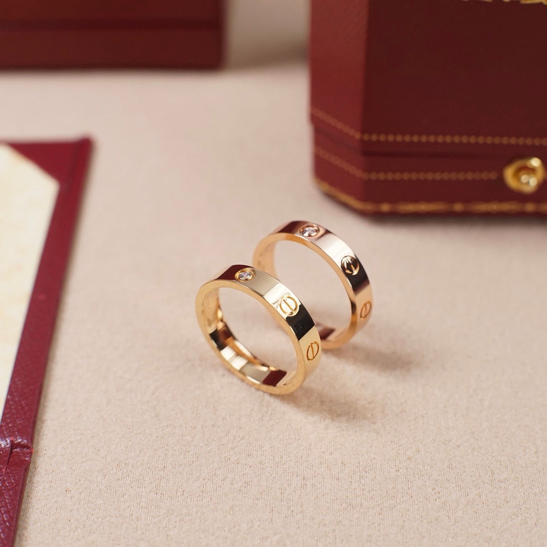[⭐JeweliWhal]LOVE 4MM 1 DIAMOND RING