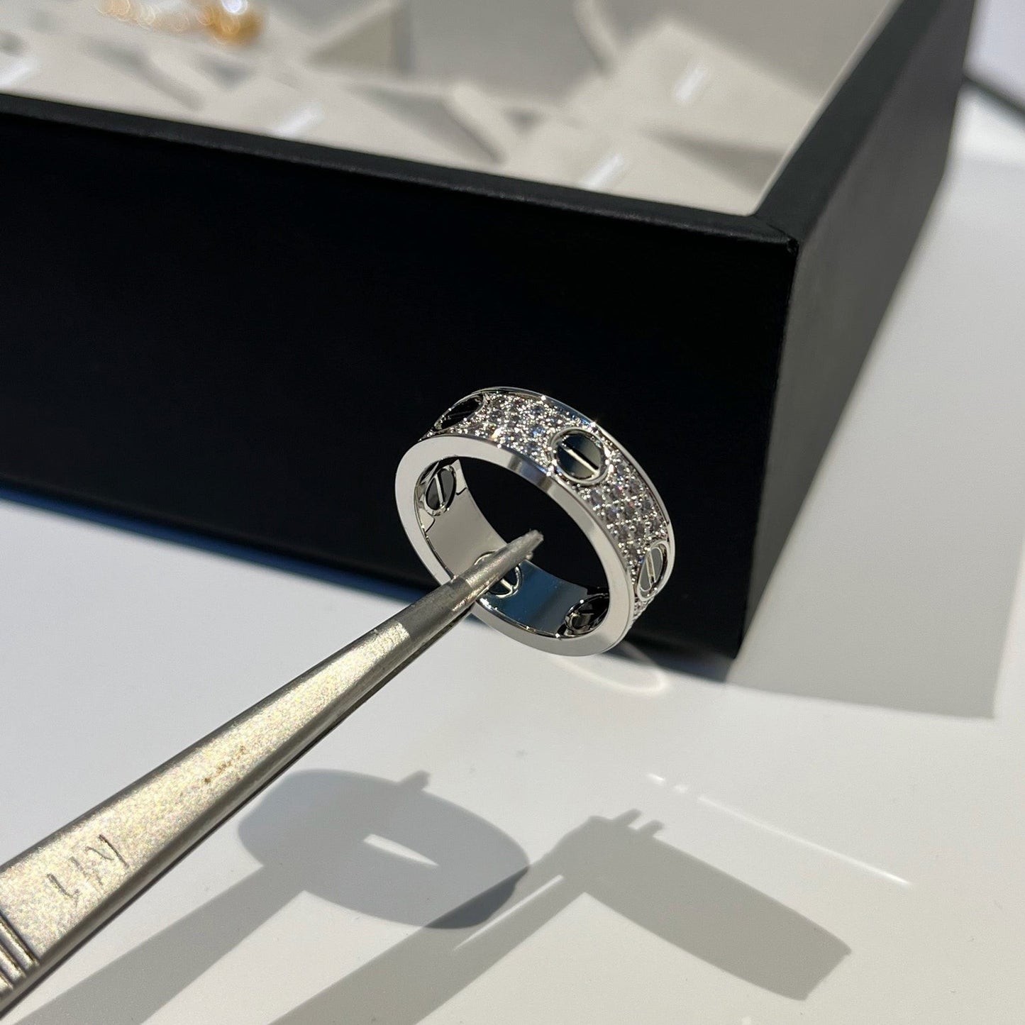 [⭐JeweliWhal]LOVE RING 5.5MM DIAMONDS PAVED CERAMIC