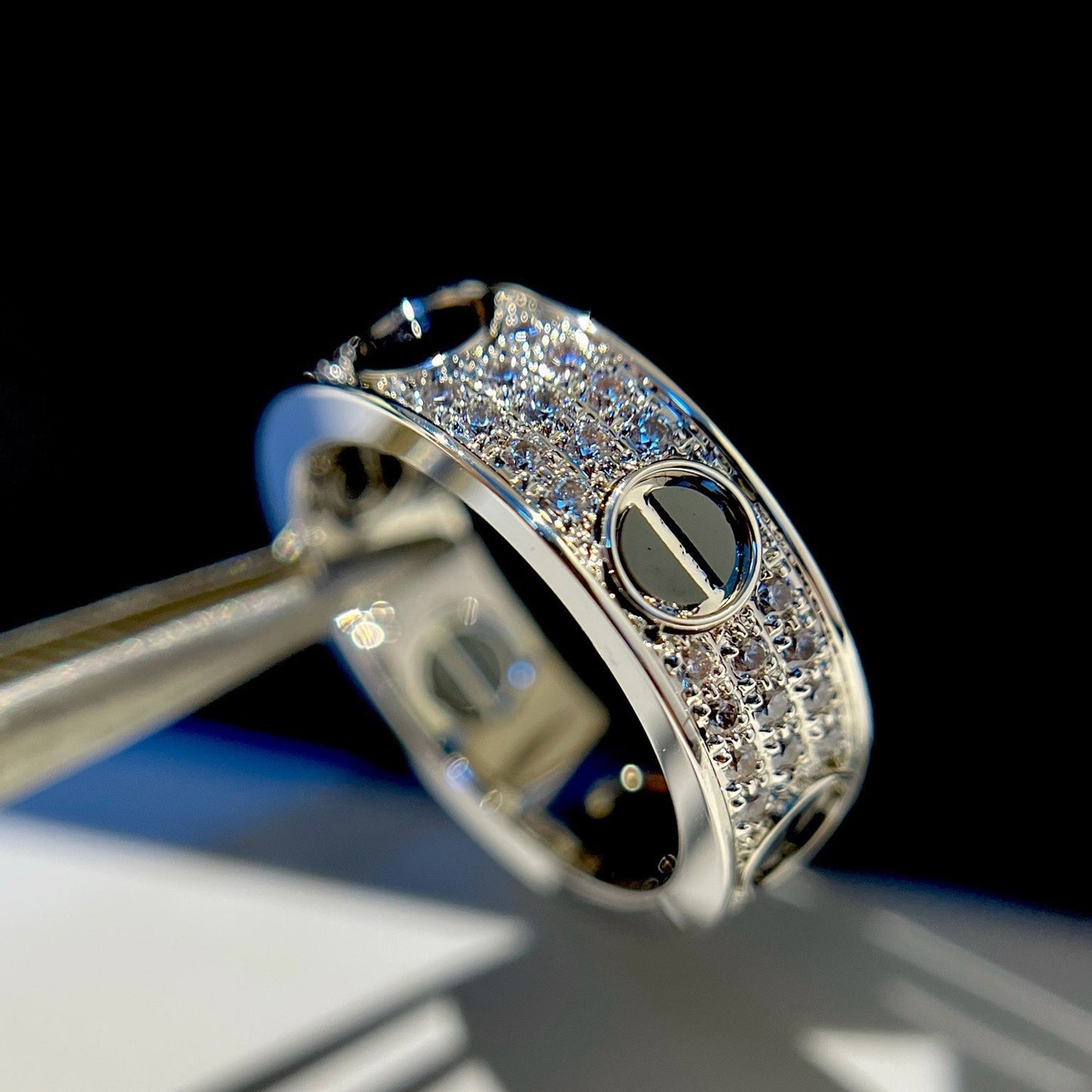 [⭐JeweliWhal]LOVE RING 5.5MM DIAMONDS PAVED CERAMIC