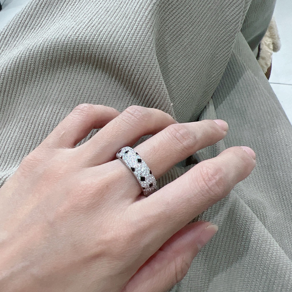 [⭐JeweliWhal]PANTHERE SPOTTED FULL DIAMOND RING