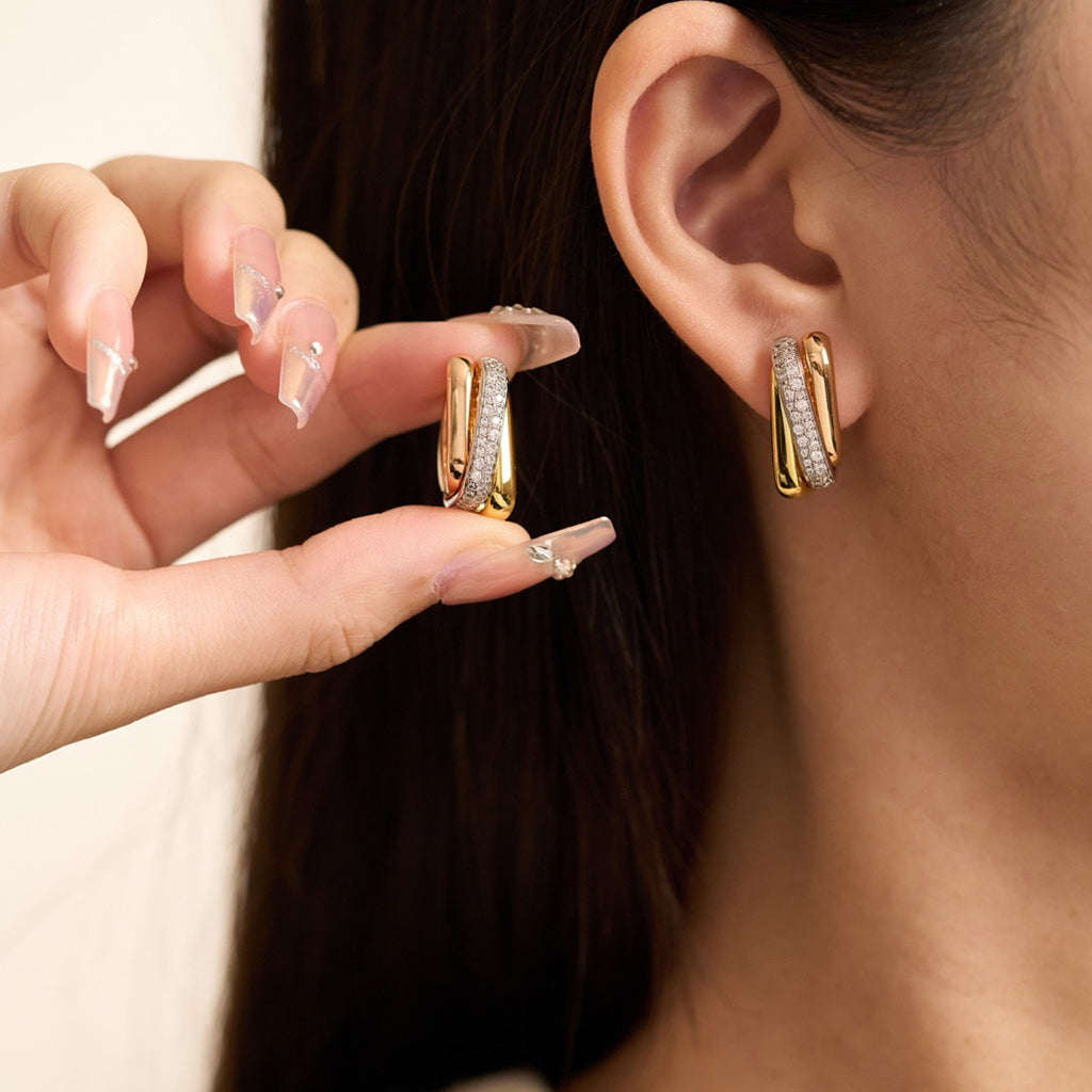 [⭐JeweliWhal]TRINITY HALF DIAMOND  CUSHION EARRINGS
