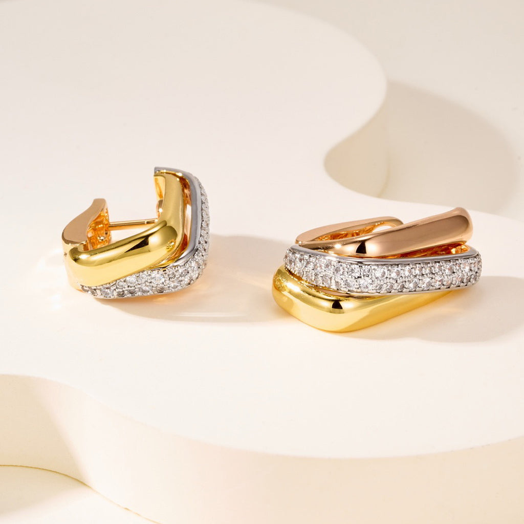 [⭐JeweliWhal]TRINITY HALF DIAMOND  CUSHION EARRINGS