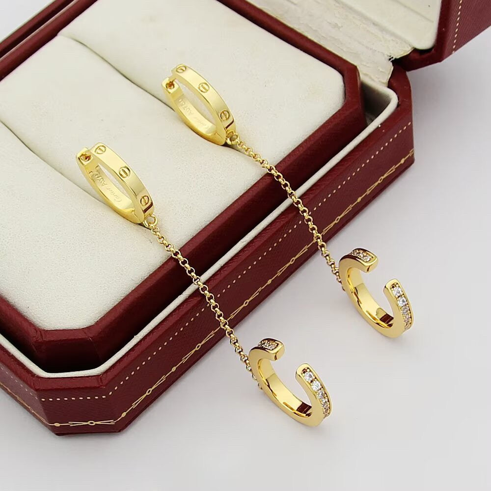 [⭐JeweliWhal]LOVE 3.0MM HALF DIAMOND EARRINGS