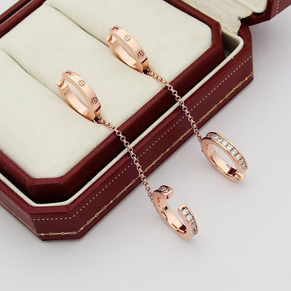 [⭐JeweliWhal]LOVE 3.0MM HALF DIAMOND EARRINGS
