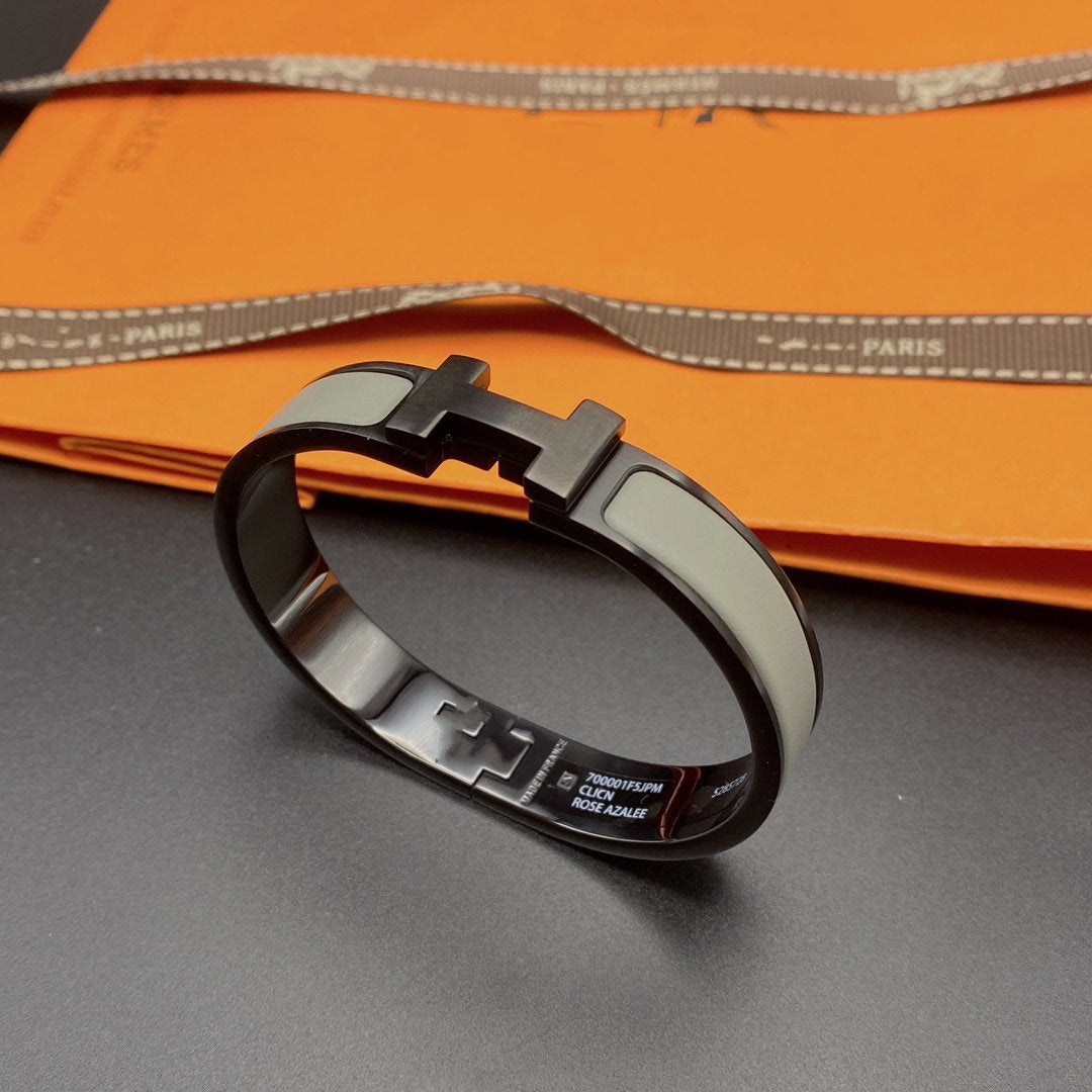 [⭐JeweliWhal]CLIC HM SO BLACK GREY BRACELET
