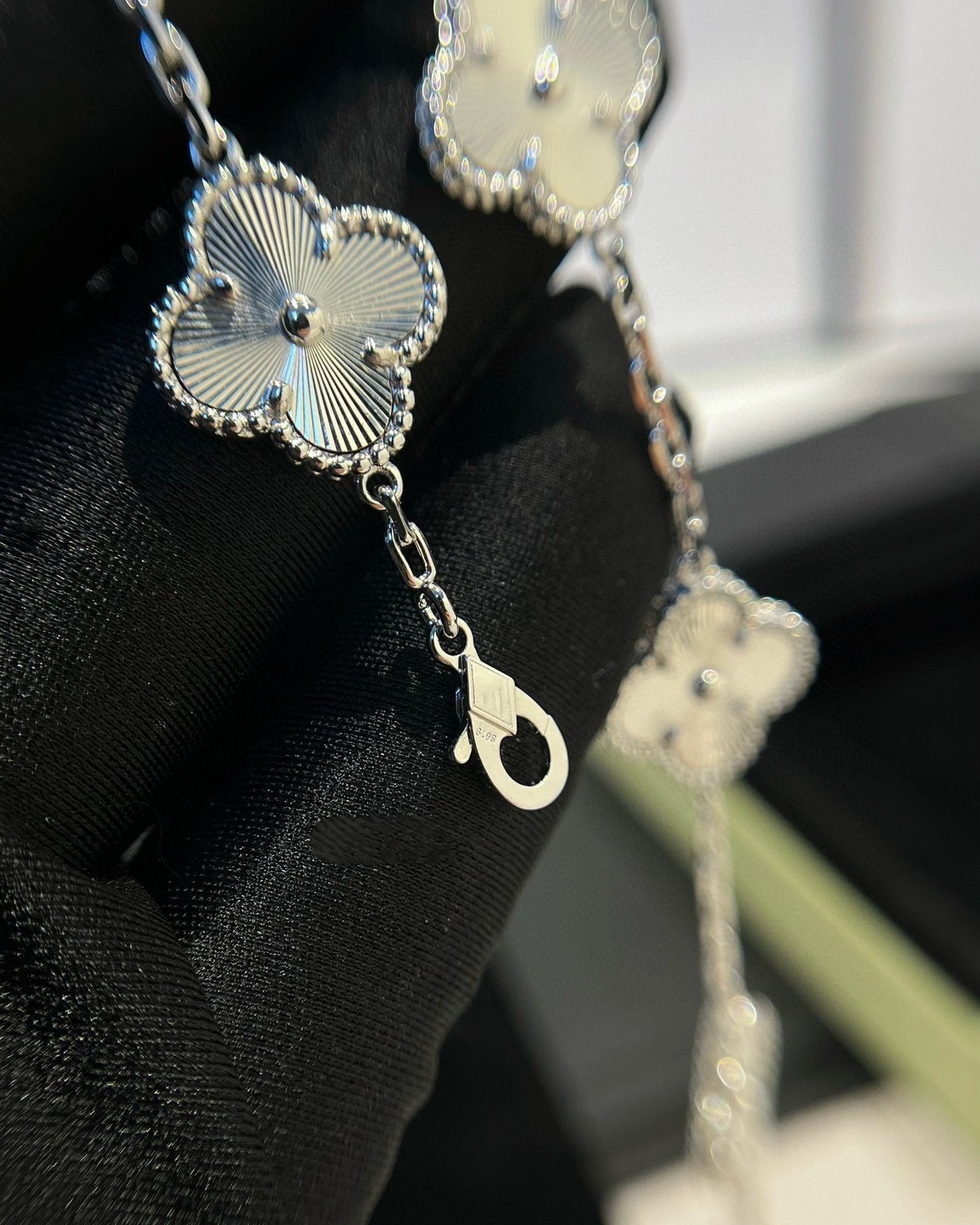 [⭐JeweliWhal] CLOVER 5 MOTIF LASER BRACELET COLLECTION